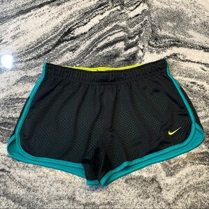 Women’s Nike Dri-Fit Athletic Shorts Size XS